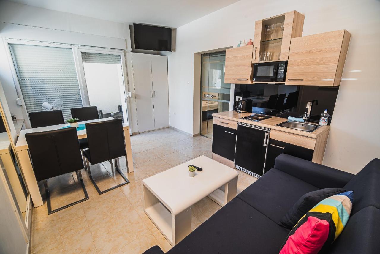 Downtown Park Apartments With Balcony Vodice Eksteriør billede