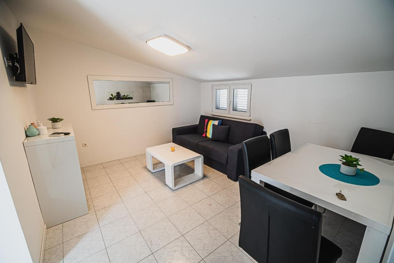 Downtown Park Apartments With Balcony Vodice Eksteriør billede