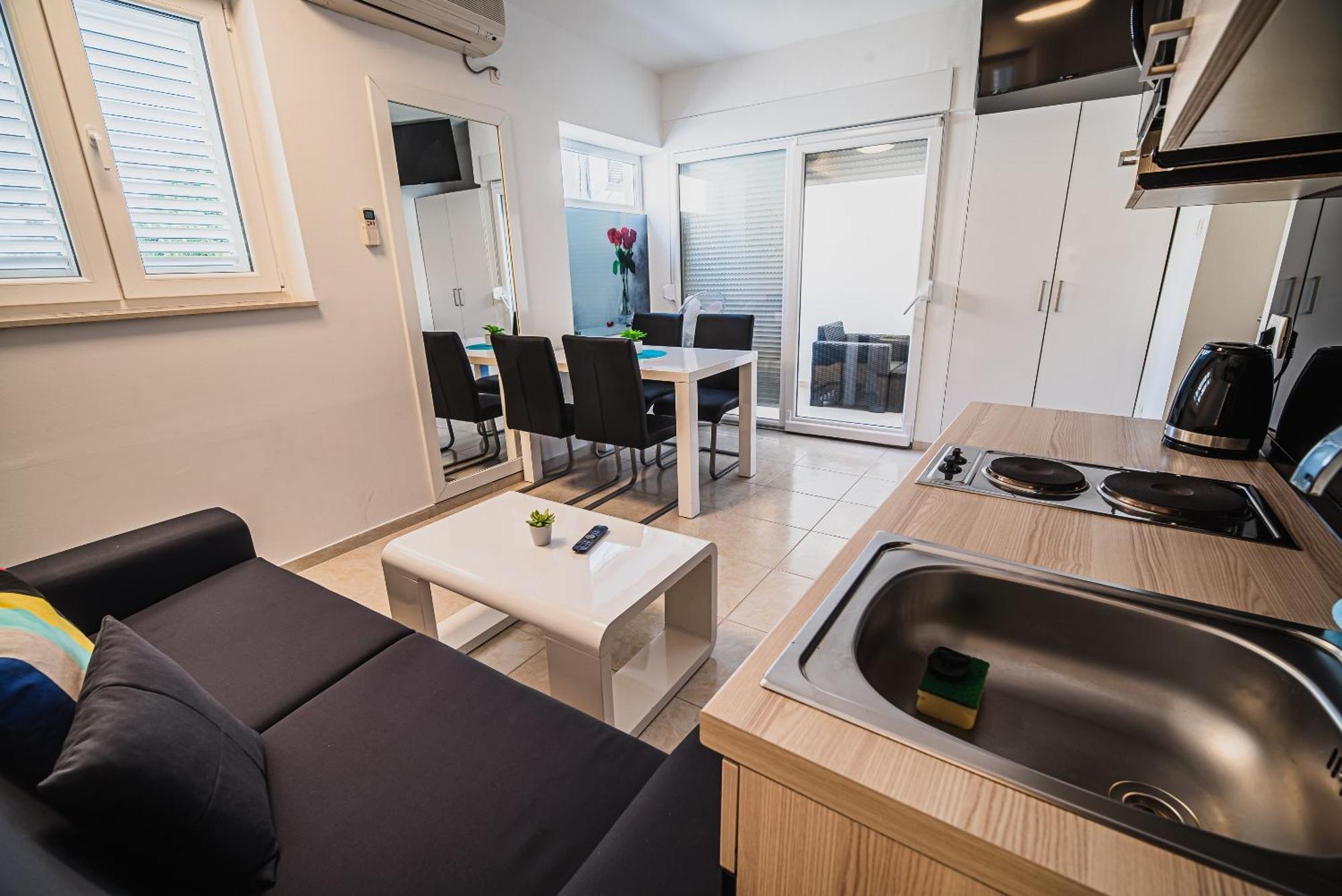 Downtown Park Apartments With Balcony Vodice Værelse billede