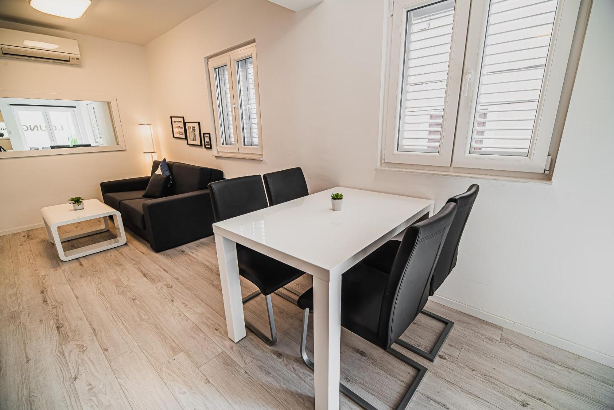 Downtown Park Apartments With Balcony Vodice Værelse billede