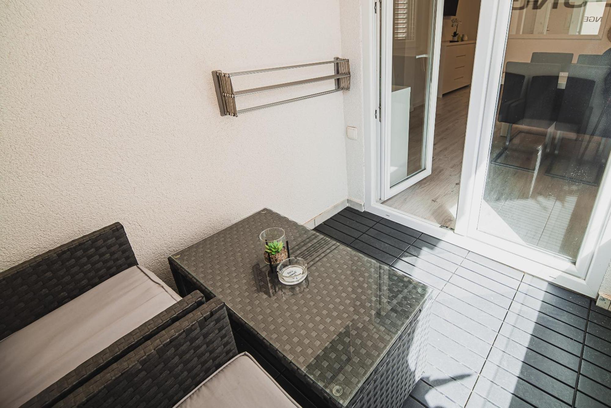Downtown Park Apartments With Balcony Vodice Værelse billede